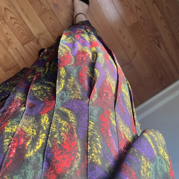 Vintage Saks Fifth Avenue 100% Silk two-piece Set - Picture 9 of 13